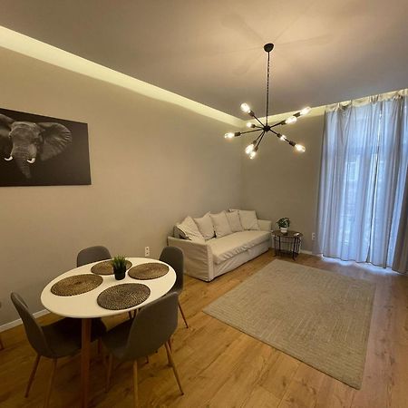 Apartamento City Center 2, Cozy And Modern 2Br In The City Center Budapest Exterior foto